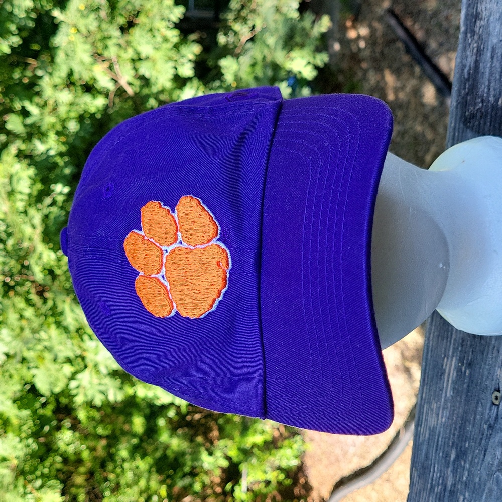 Deep purple Clemson baseball cap w embroidered orange paw